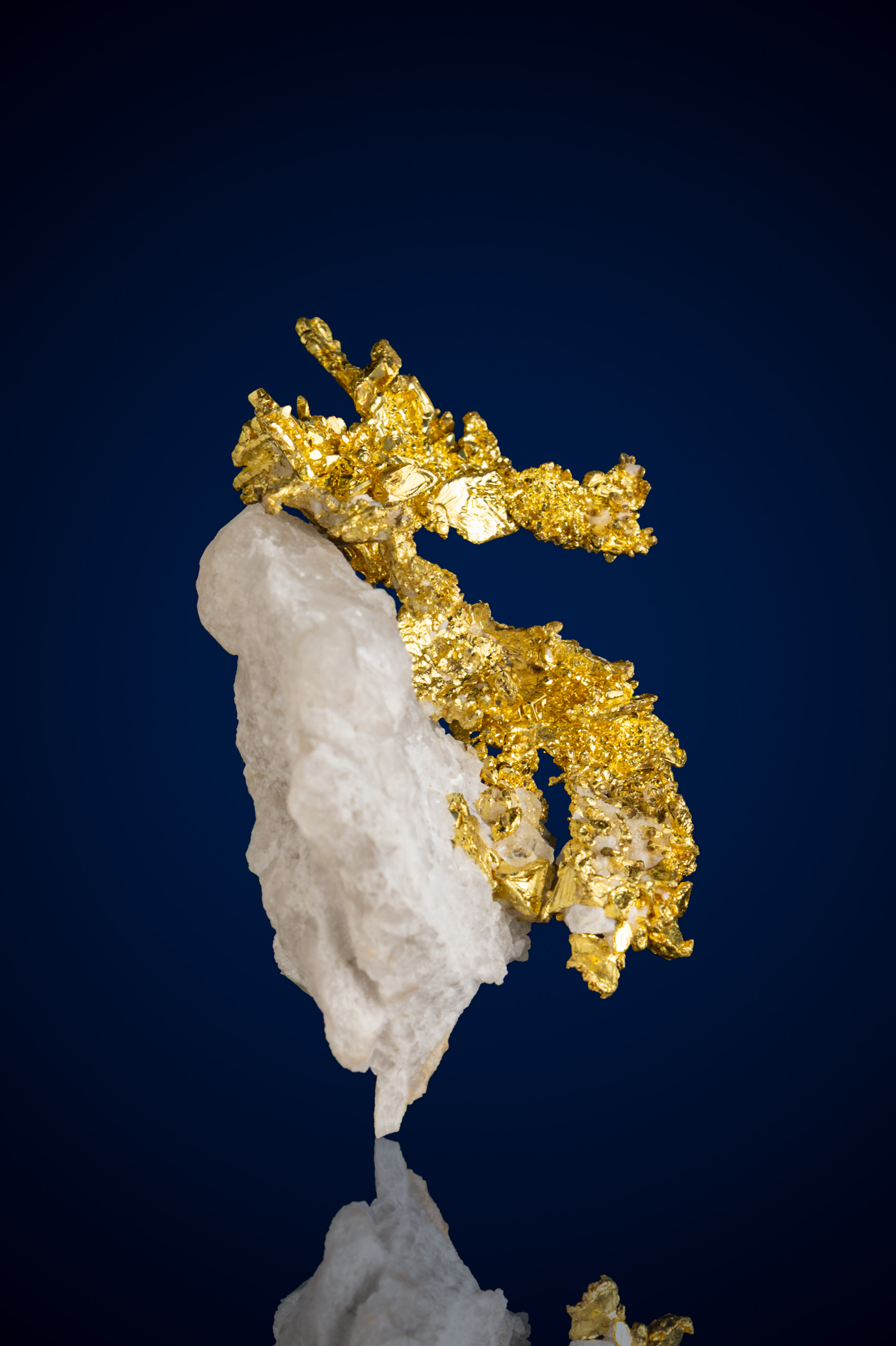 Stunning, Vivid Natural Gold Quartz Nugget - Eagle's Nest Gold Mine, CA - 17.65 grams (image for) Stunning, Vivid Natural Gold Quartz Nugget - Eagle's Nest Gold Mine, CA - 17.65 grams